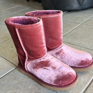 size 6 uggs new without box